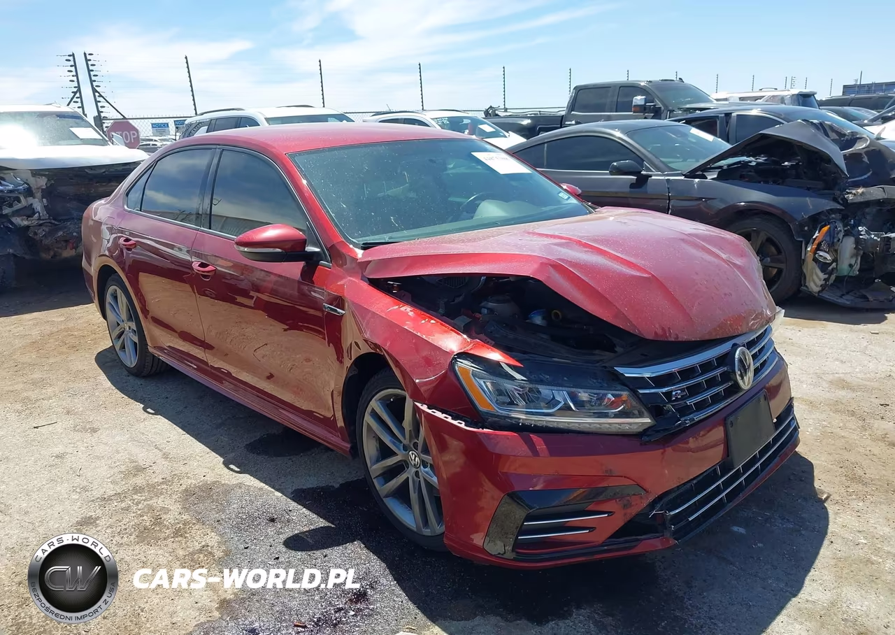 2018 Volkswagen Passat 2.0T R-Line-2.0T S – zdjęcie 1 z 17