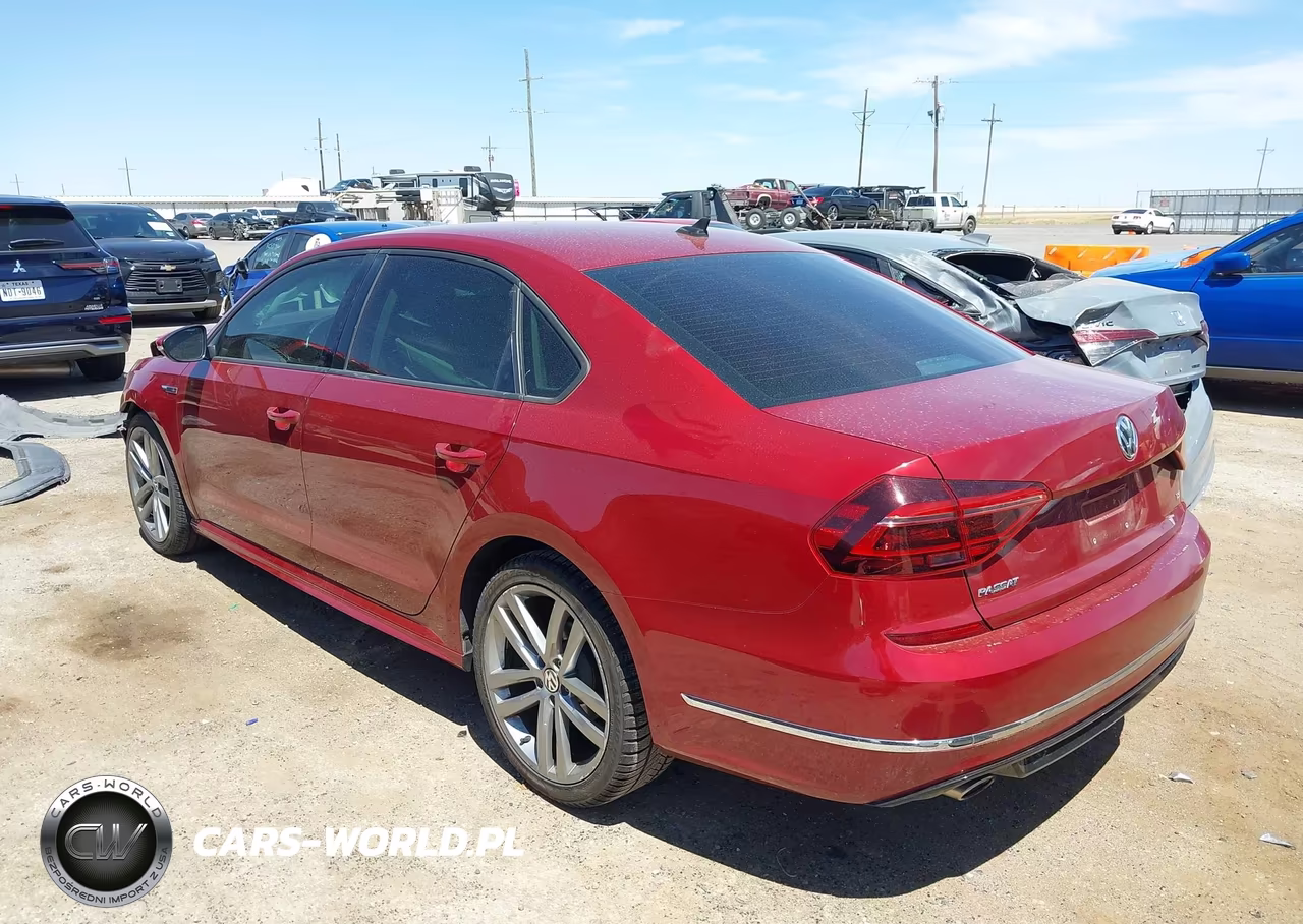 2018 Volkswagen Passat 2.0T R-Line-2.0T S VIN:1VWAA7A3XJC011233 - 3