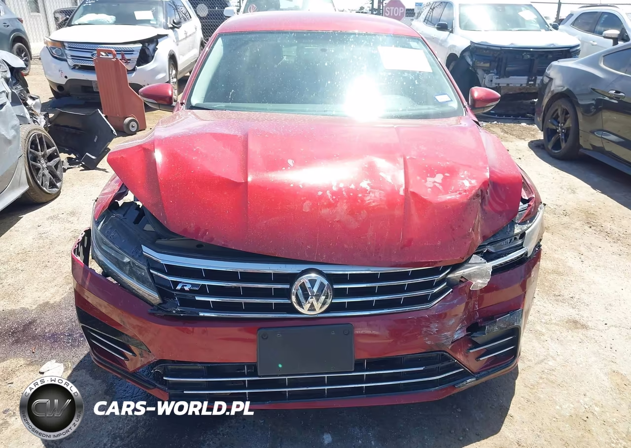 2018 Volkswagen Passat 2.0T R-Line-2.0T S VIN:1VWAA7A3XJC011233 - 6