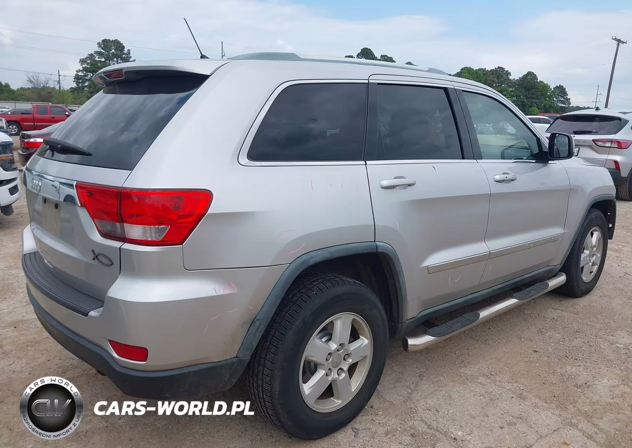 2012 Jeep Grand Cherokee Laredo VIN:1C4RJEAG2CC215329 - 4