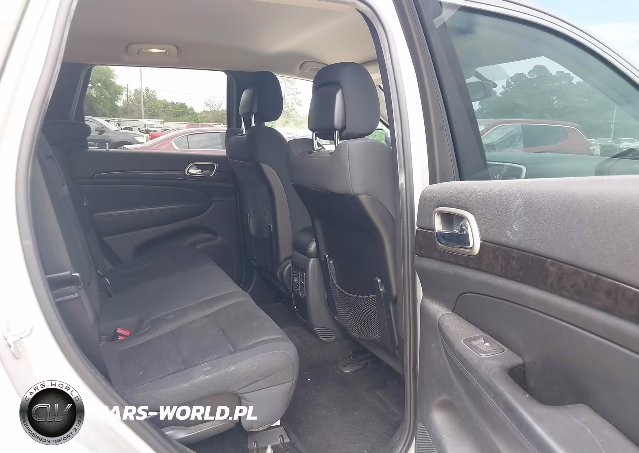 2012 Jeep Grand Cherokee Laredo VIN:1C4RJEAG2CC215329 - 8