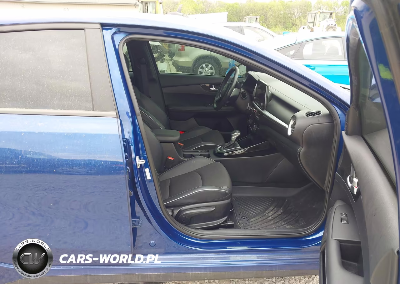 2024 Kia Forte Gt-Line VIN:3KPF54AD9RE782243 - 5