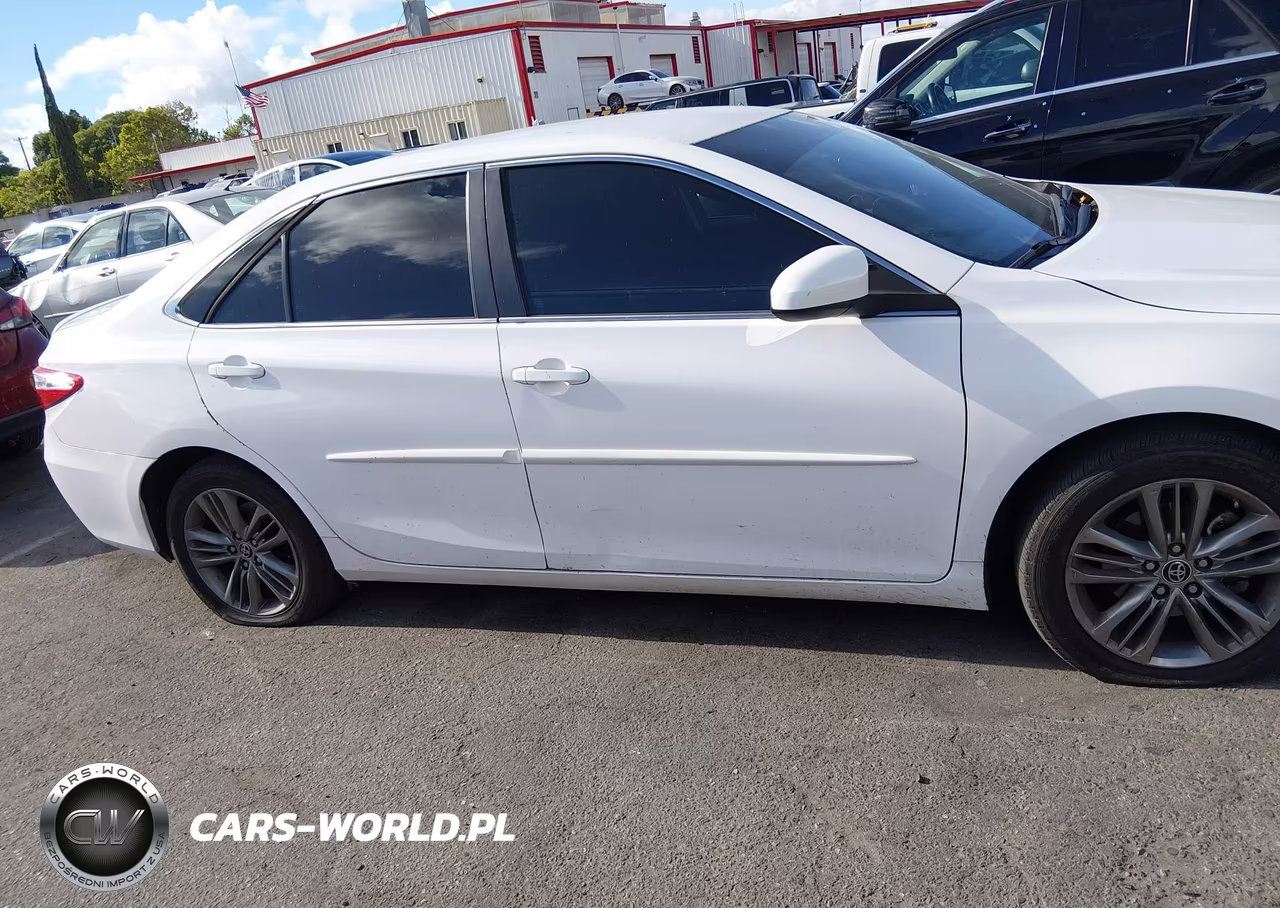 2016 Toyota Camry Se VIN:4T1BF1FK2GU117860 - 13