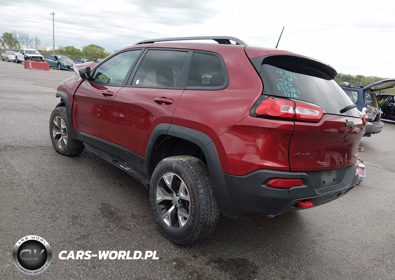 2016 Jeep Cherokee Trailhawk VIN:1C4PJMBS2GW335883 - 3