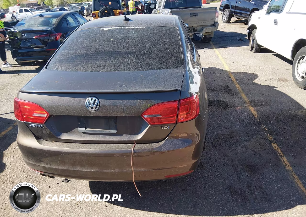 2014 Volkswagen Jetta 2.0L Tdi VIN:3VWLL7AJXEM369857 - 4