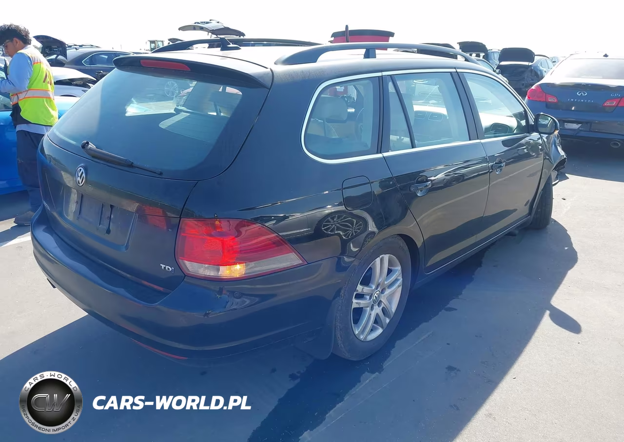 2010 Volkswagen Jetta Tdi VIN:3VWTL7AJ2AM672321 - 4