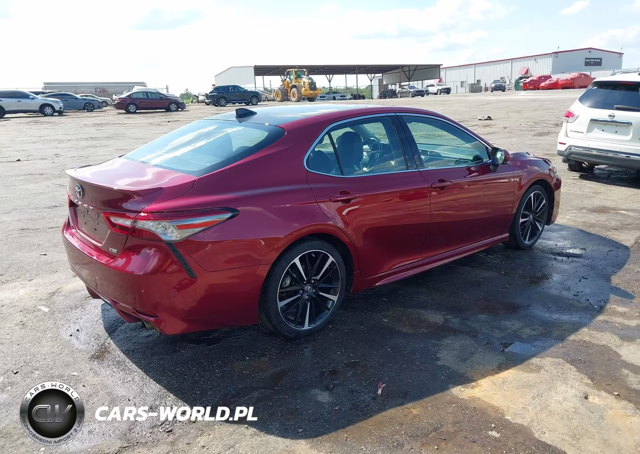2018 Toyota Camry Xse V6 VIN:4T1BZ1HK8JU505395 - 4