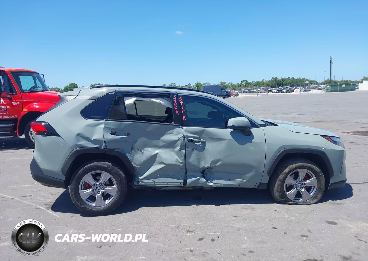 2023 Toyota Rav4 Xle VIN:2T3W1RFVXPW270616 - 14