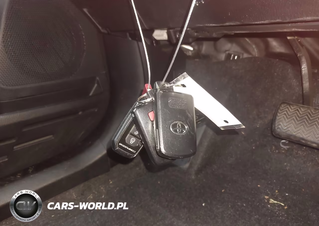 2018 Toyota Rav4 Xle VIN:2T3RFREV6JW836827 - 11