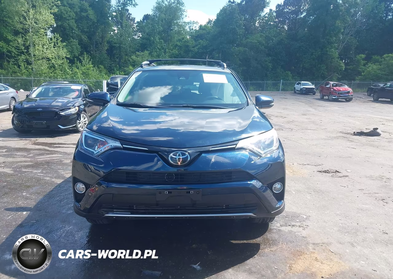 2018 Toyota Rav4 Xle VIN:2T3RFREV6JW836827 - 12