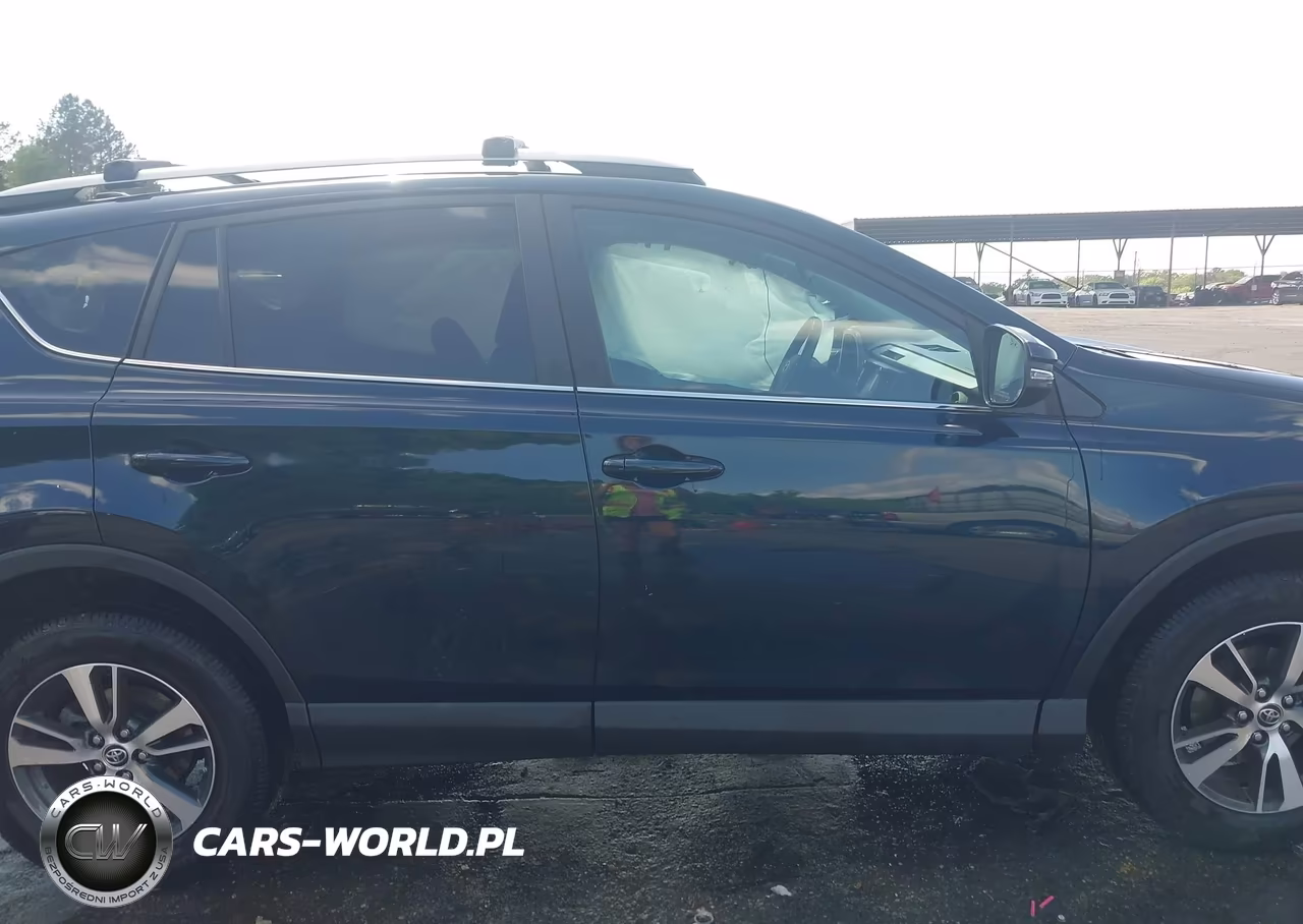 2018 Toyota Rav4 Xle VIN:2T3RFREV6JW836827 - 13