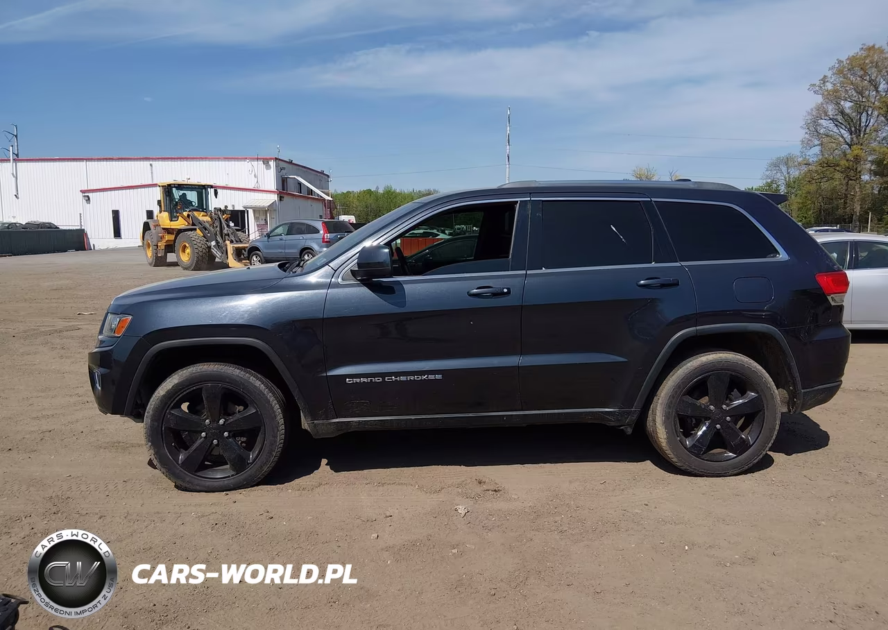 2014 Jeep Grand Cherokee Laredo VIN:1C4RJFAG5EC130915 - 14