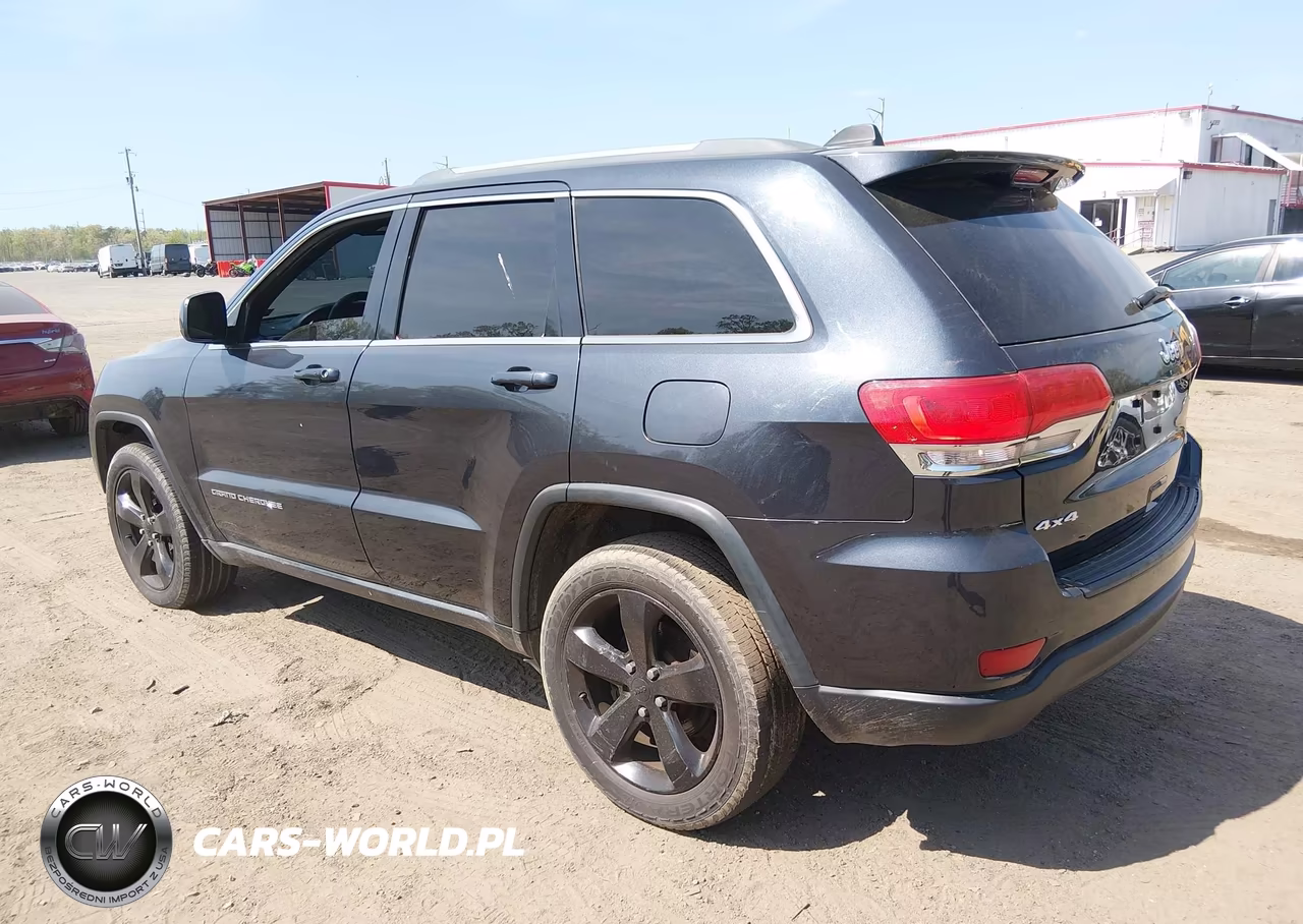 2014 Jeep Grand Cherokee Laredo VIN:1C4RJFAG5EC130915 - 3