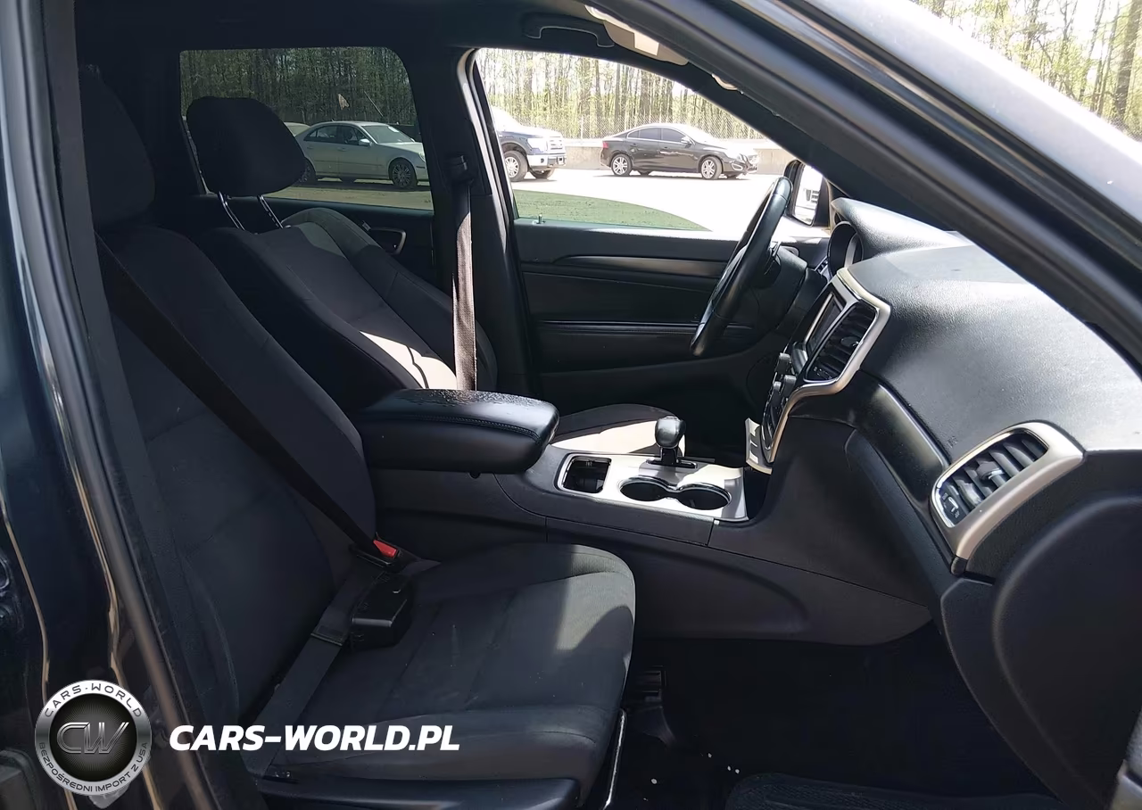 2014 Jeep Grand Cherokee Laredo VIN:1C4RJFAG5EC130915 - 5