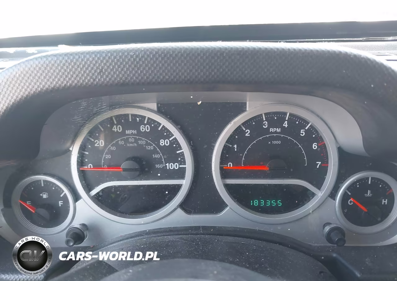 2008 Jeep Wrangler Unlimited Rubicon VIN:1J8GA69108L654526 - 7
