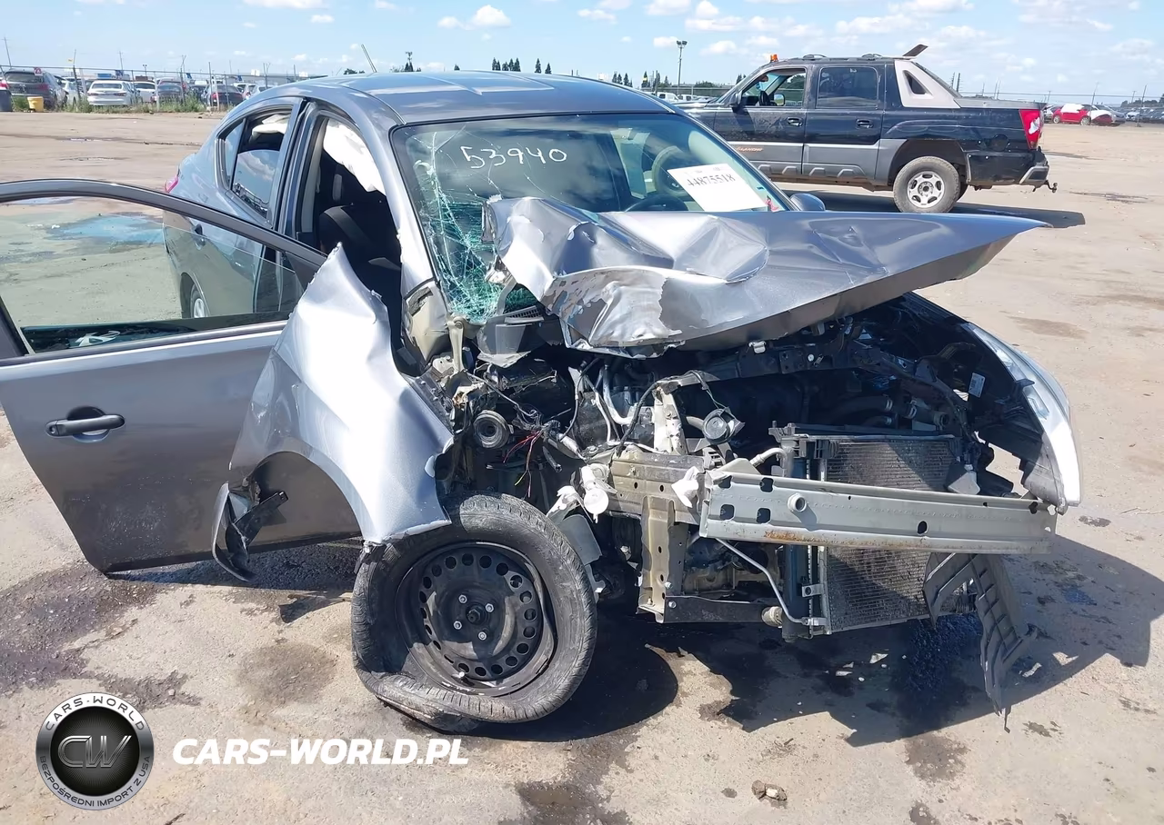 2019 Nissan Versa 1.6 S