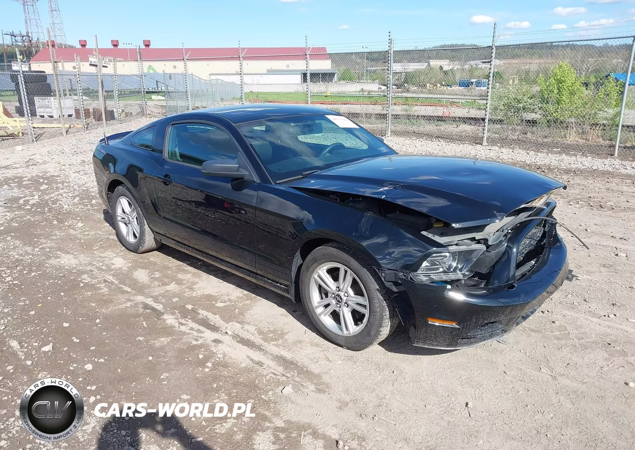 2013 Ford Mustang V6