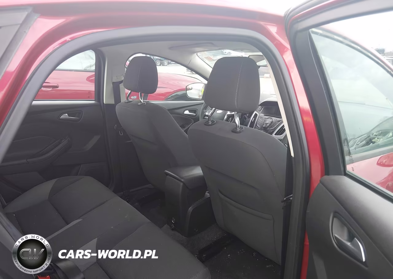 2012 Ford Focus Se VIN:1FAHP3F25CL213401 - 8