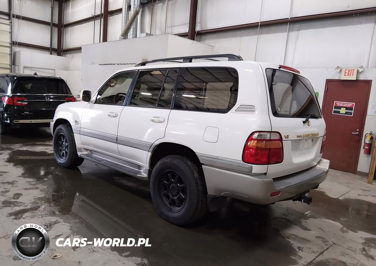 2000 Toyota Land Cruiser VIN:JT3HT05J2Y0103786 - 3