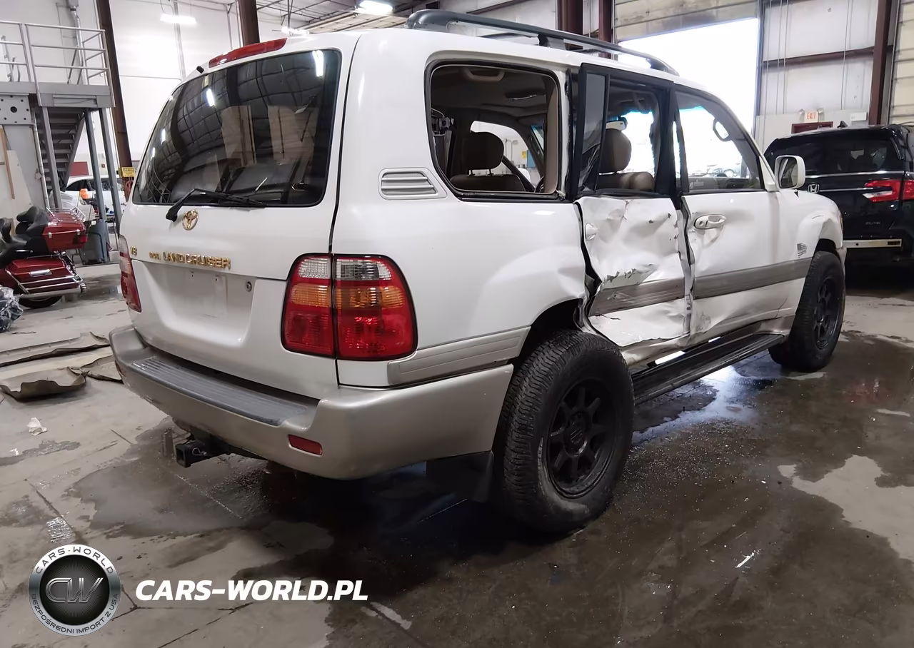 2000 Toyota Land Cruiser VIN:JT3HT05J2Y0103786 - 4