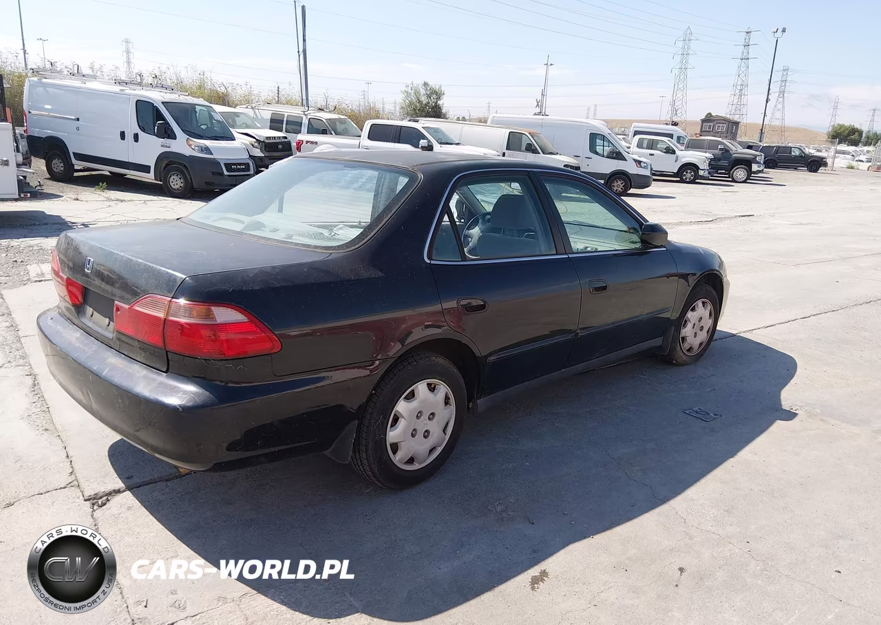 2000 Honda Accord 2.3 Lx VIN:3HGCG6652YG705910 - 4