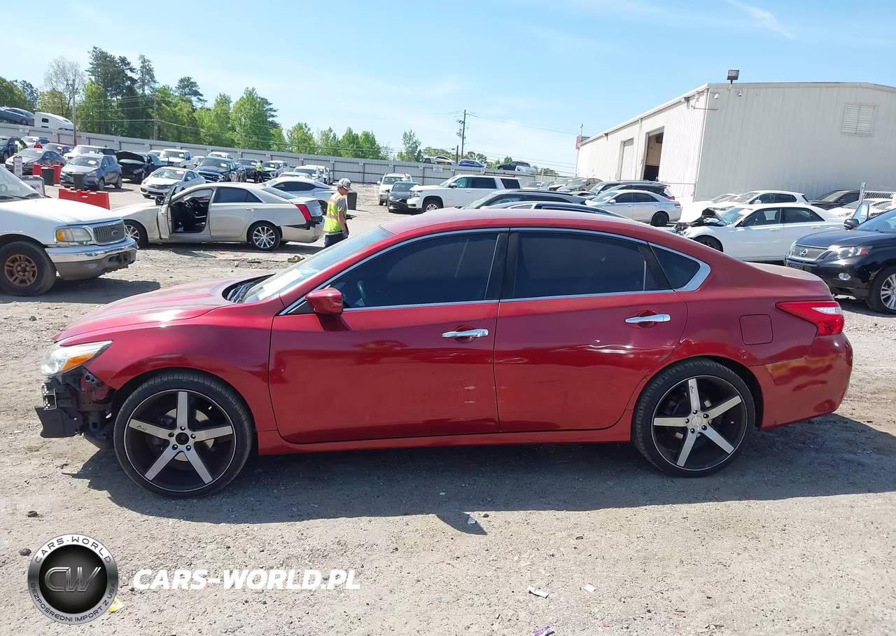 2016 Nissan Altima 2.5 S VIN:1N4AL3AP3GN358690 - 15