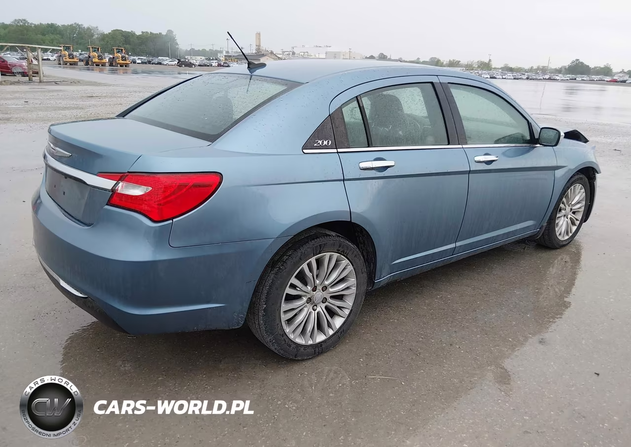 2011 Chrysler 200 Limited VIN:1C3BC2FG1BN619345 - 4