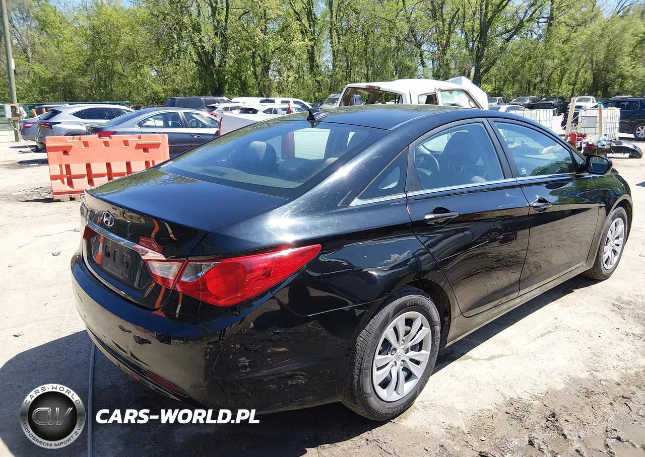 2012 Hyundai Sonata Gls VIN:5NPEB4AC8CH328693 - 4