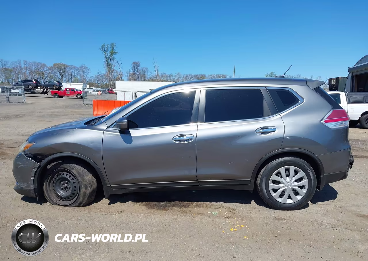 2015 Nissan Rogue S VIN:KNMAT2MV9FP528505 - 14