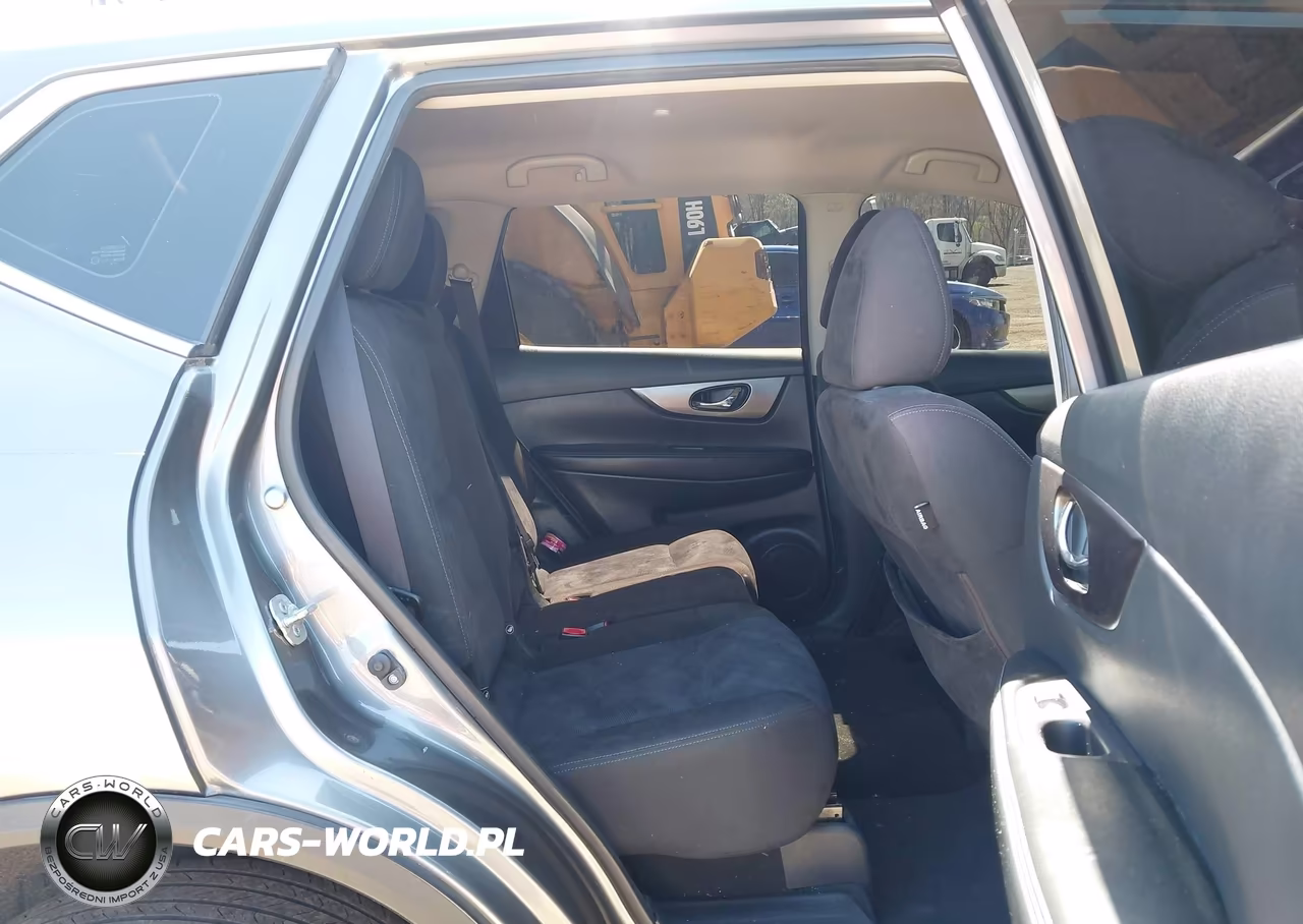 2015 Nissan Rogue S VIN:KNMAT2MV9FP528505 - 8