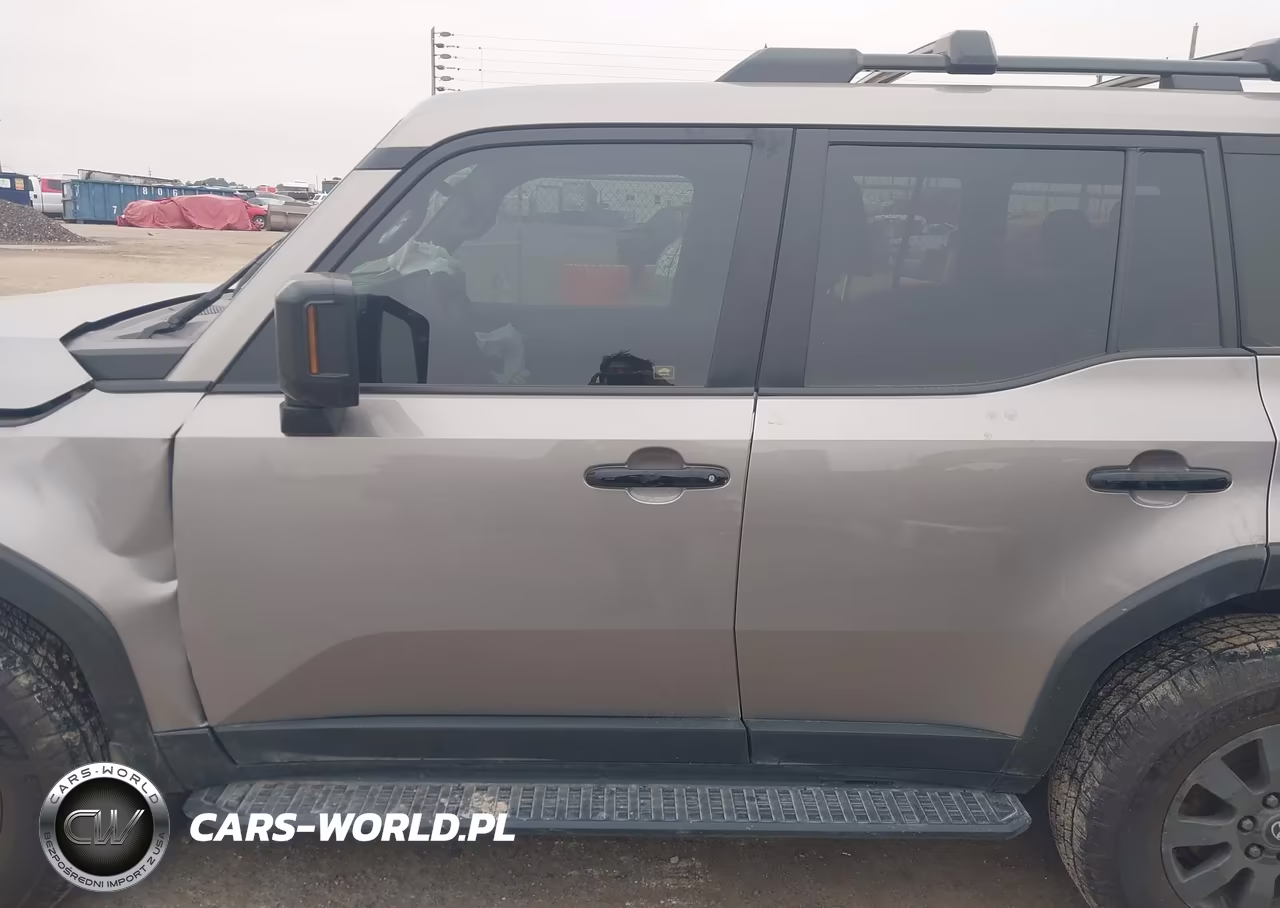 2025 Toyota Land Cruiser VIN:JTEABFAJXS5014854 - 15