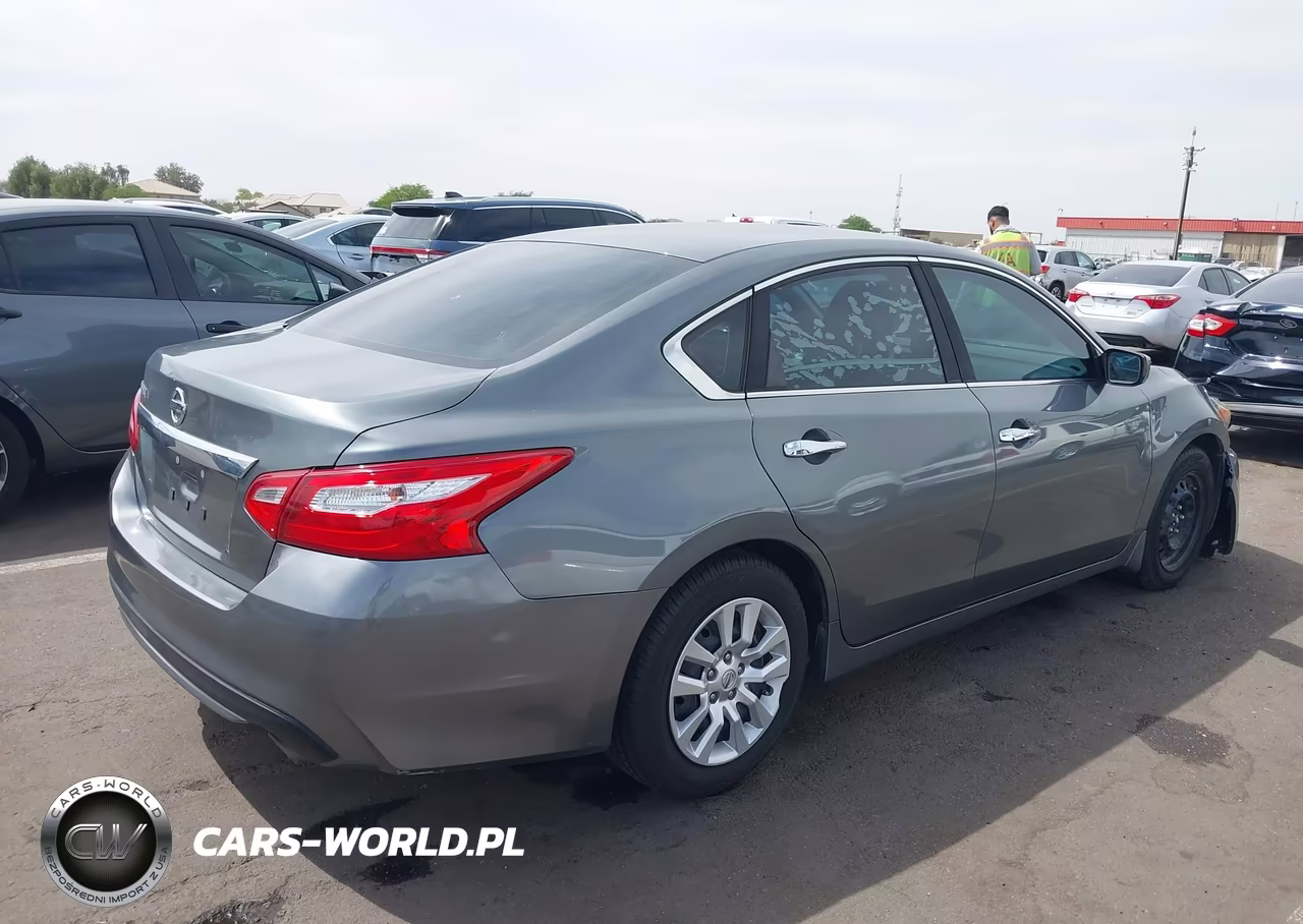 2016 Nissan Altima 2.5 S VIN:1N4AL3AP4GN377507 - 4