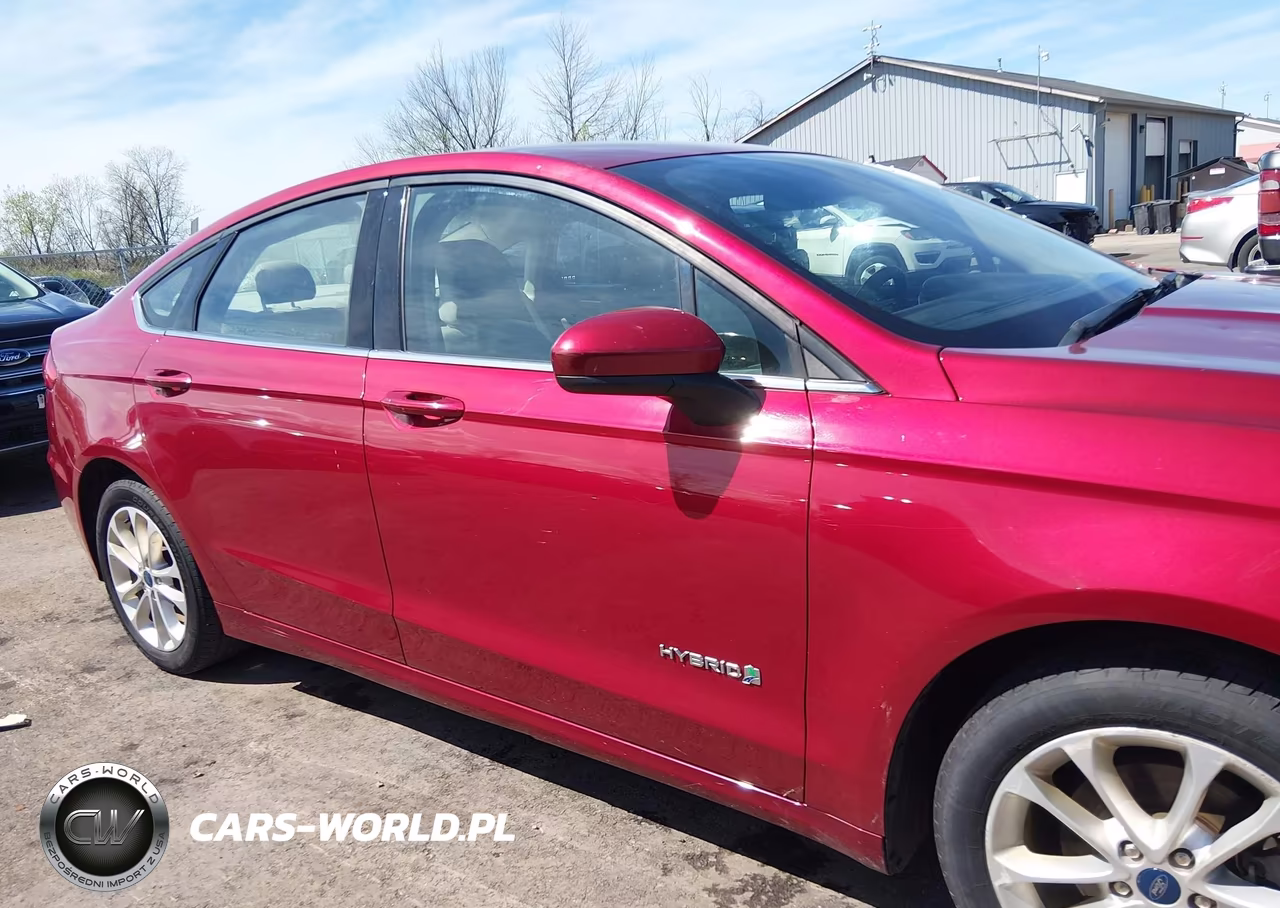 2019 Ford Fusion Hybrid Se VIN:3FA6P0LU3KR205874 - 13