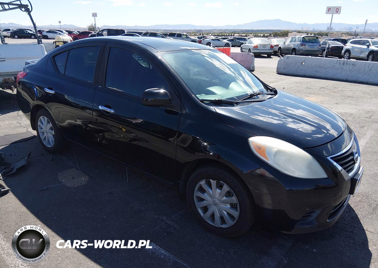 2013 Nissan Versa 1.6 Sv