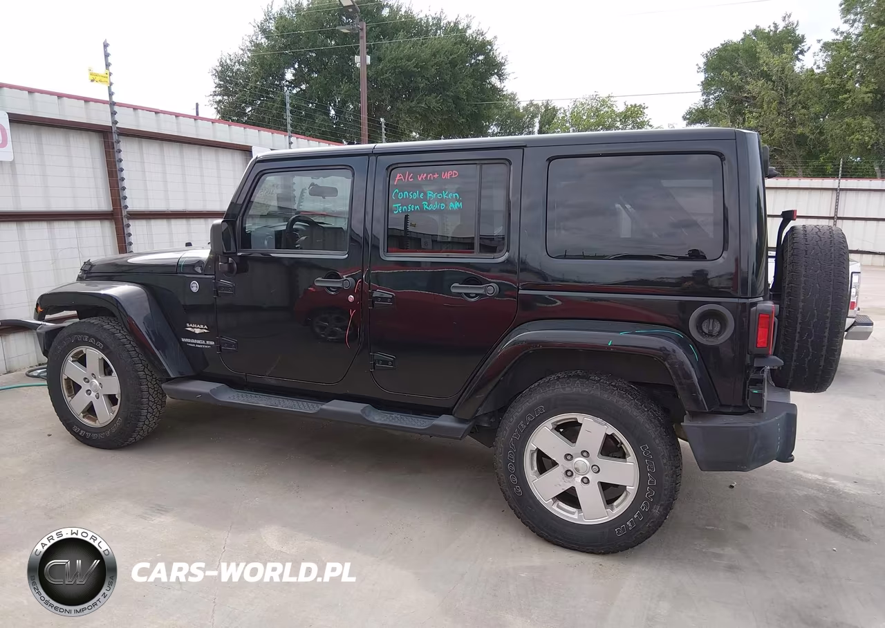 2012 Jeep Wrangler Unlimited Sahara VIN:1C4HJWEG5CL184993 - 13