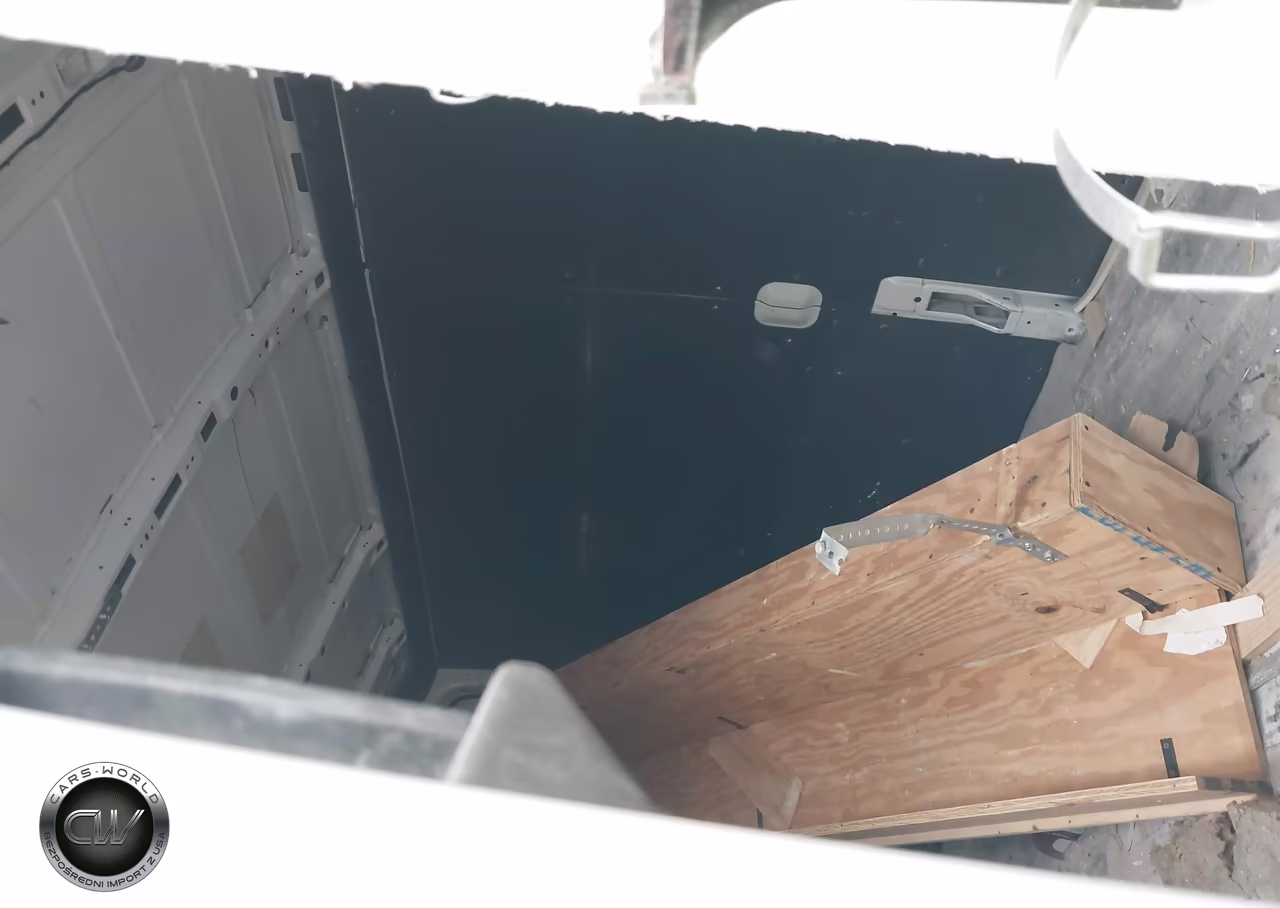 2019 Ford Transit-150 VIN:1FTYE2CM7KKB52279 - 8