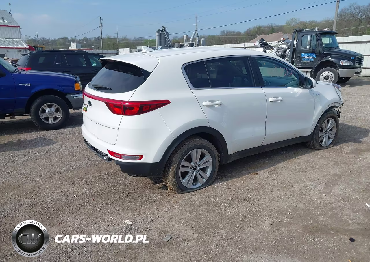 2017 Kia Sportage Lx VIN:KNDPMCAC4H7207779 - 4