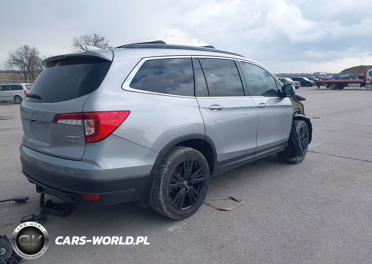 2021 Honda Pilot Awd Special Edition VIN:5FNYF6H23MB024732 - 4