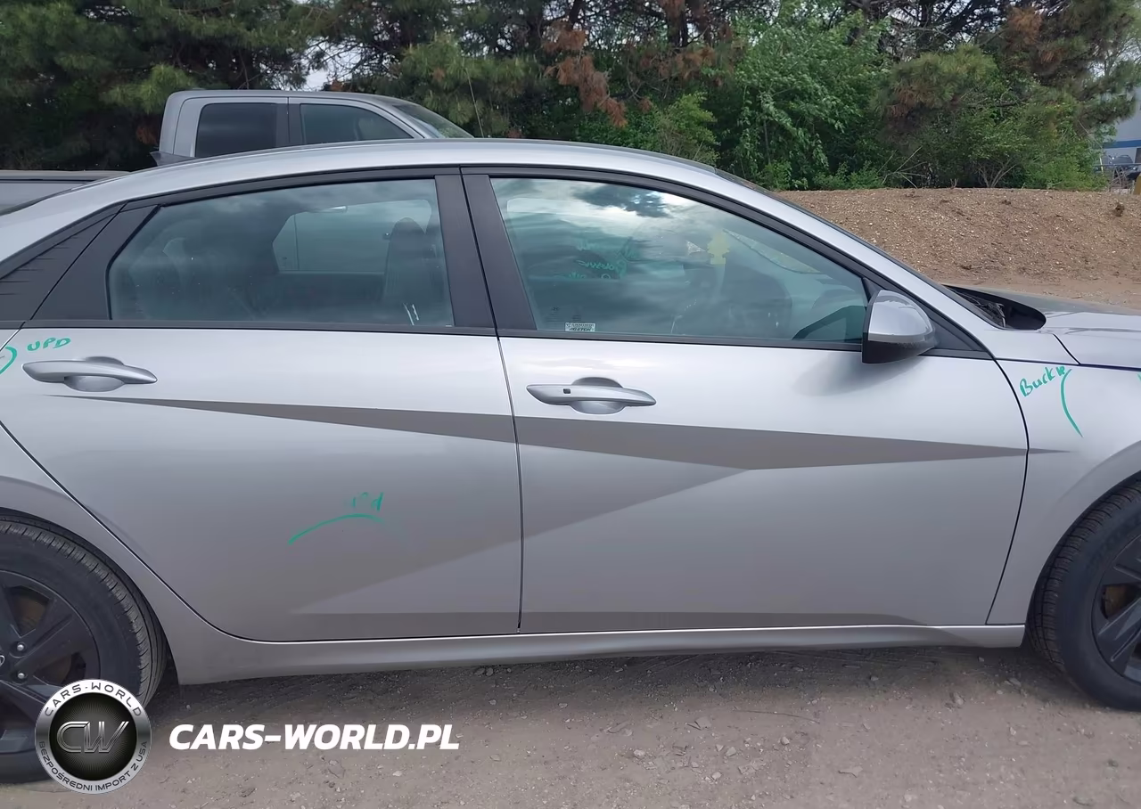 2023 Hyundai Elantra Sel VIN:5NPLM4AG8PH104074 - 13