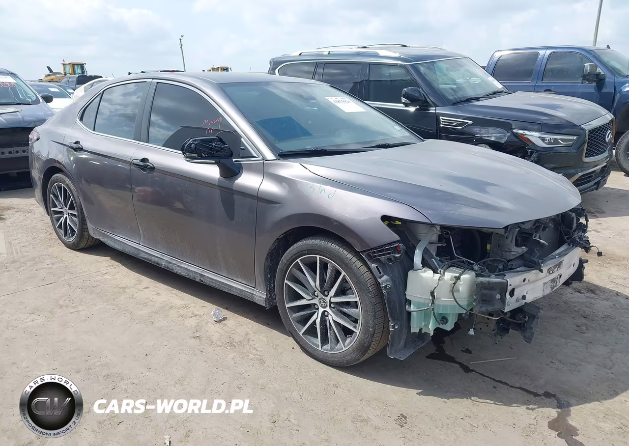 2022 Toyota Camry Se – zdjęcie 1 z 17