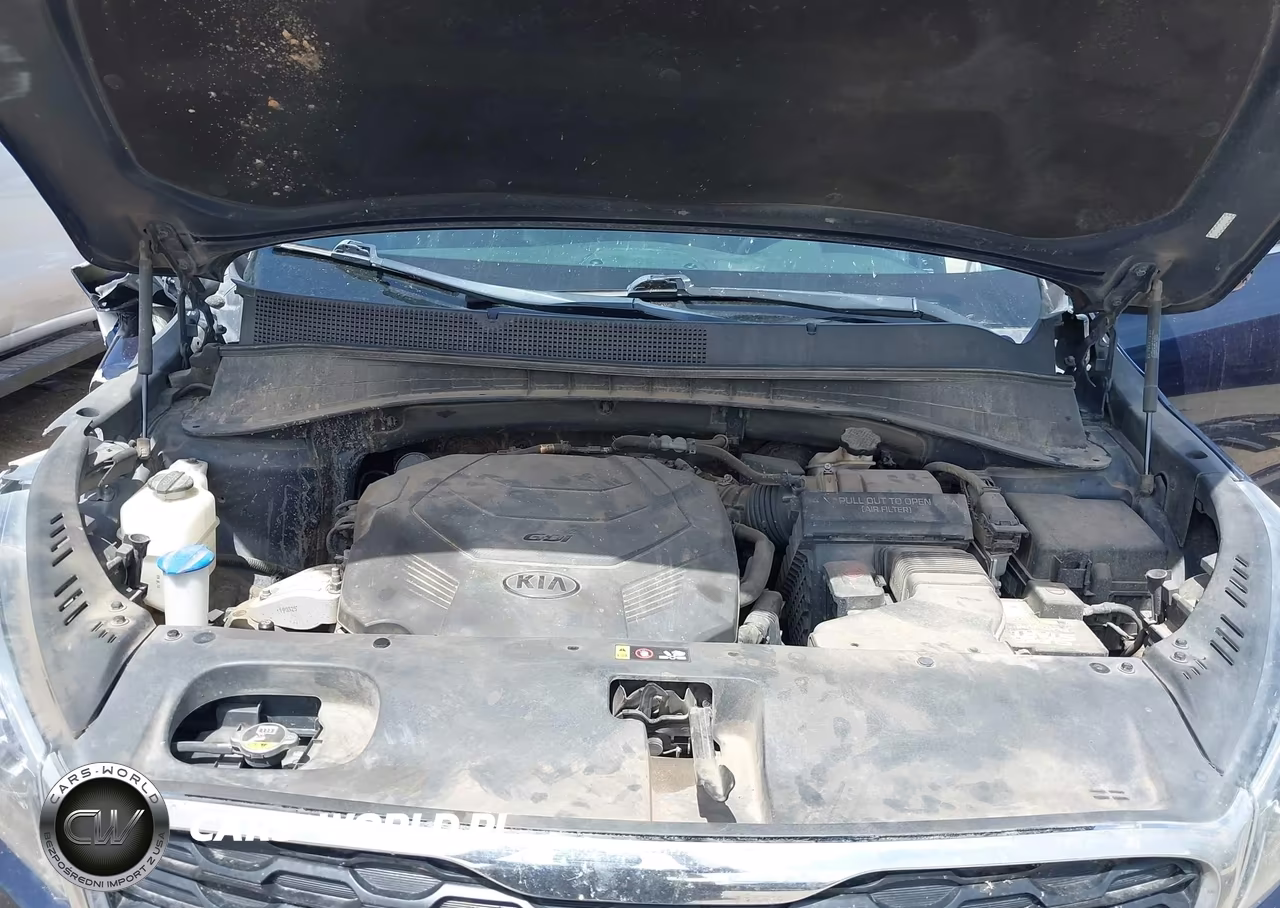 2019 Kia Sorento 3.3L S VIN:5XYPG4A59KG603473 - 10