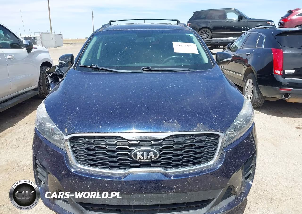 2019 Kia Sorento 3.3L S VIN:5XYPG4A59KG603473 - 13