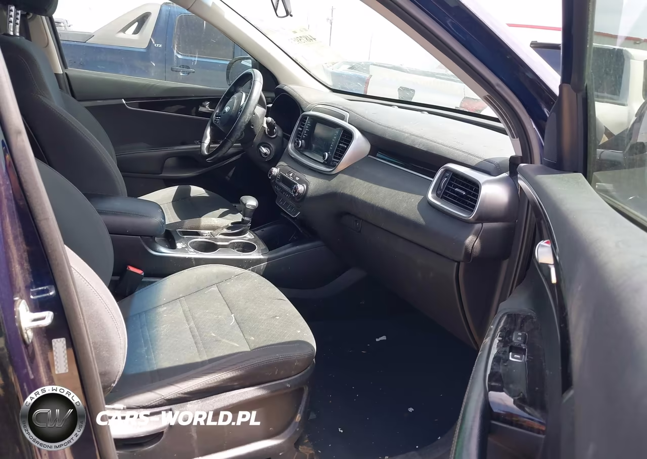 2019 Kia Sorento 3.3L S VIN:5XYPG4A59KG603473 - 5