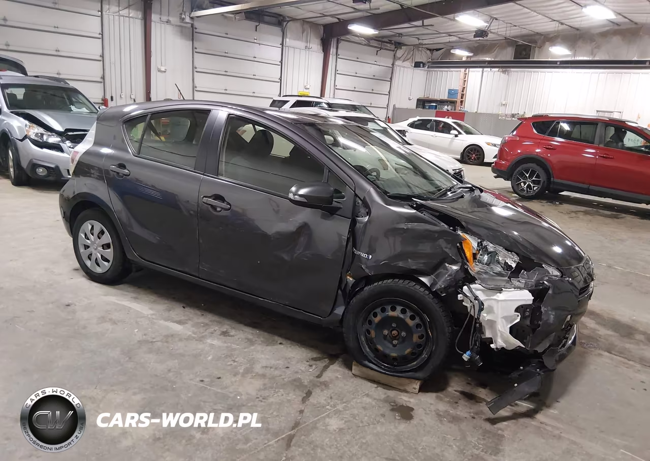 2013 Toyota Prius C Two