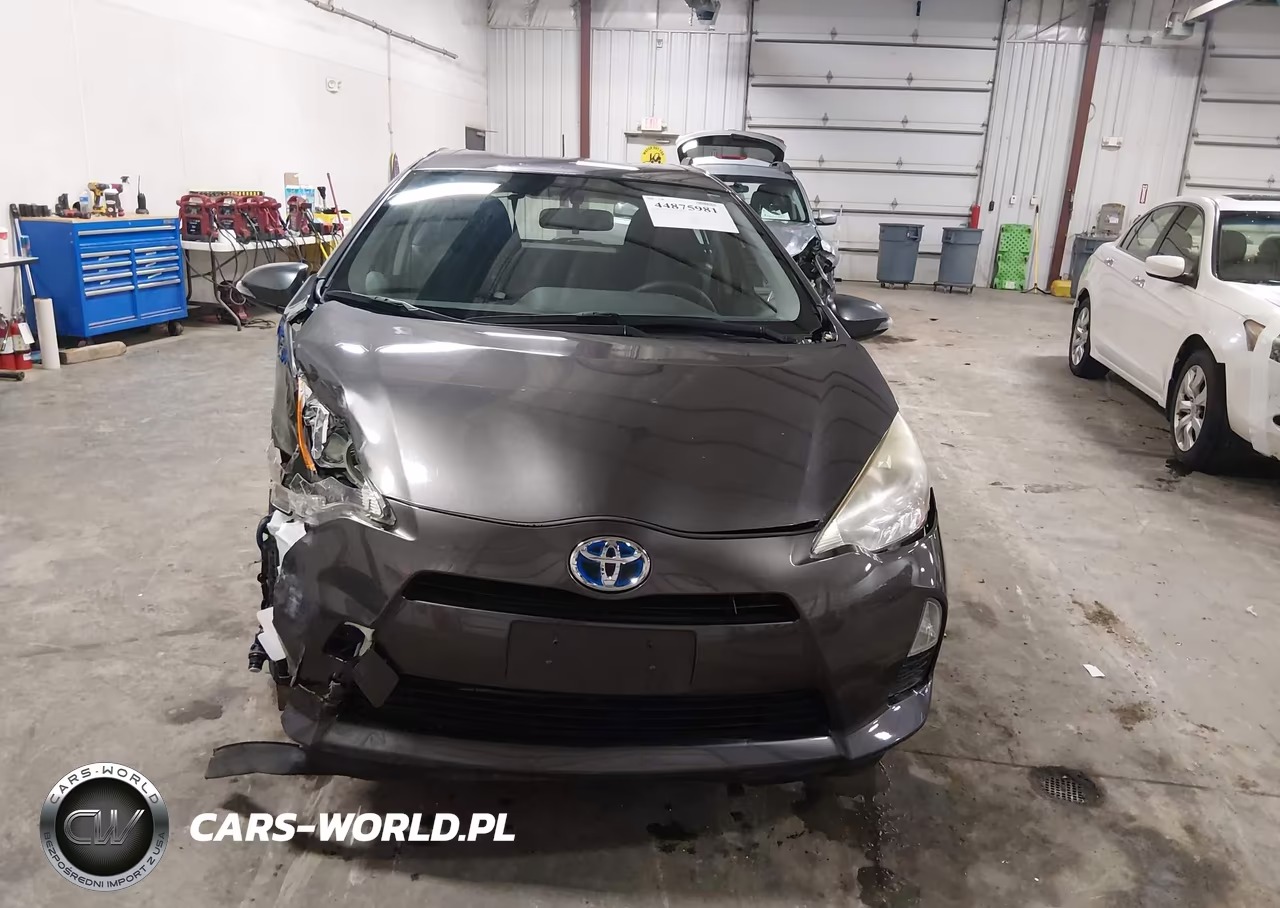 2013 Toyota Prius C Two VIN:JTDKDTB32D1032275 - 13