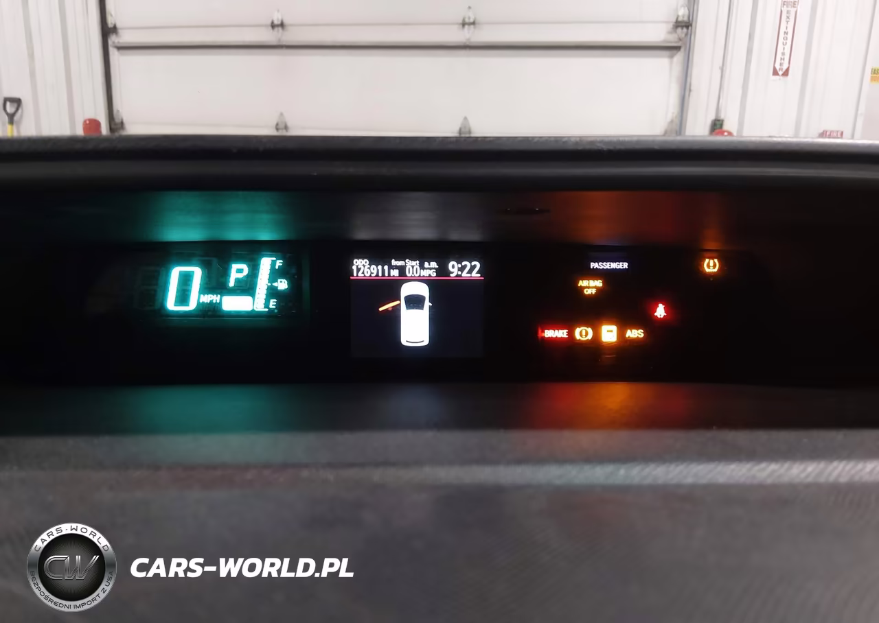 2013 Toyota Prius C Two VIN:JTDKDTB32D1032275 - 7