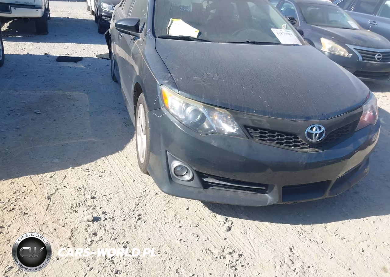 2012 Toyota Camry Se – zdjęcie 1 z 16