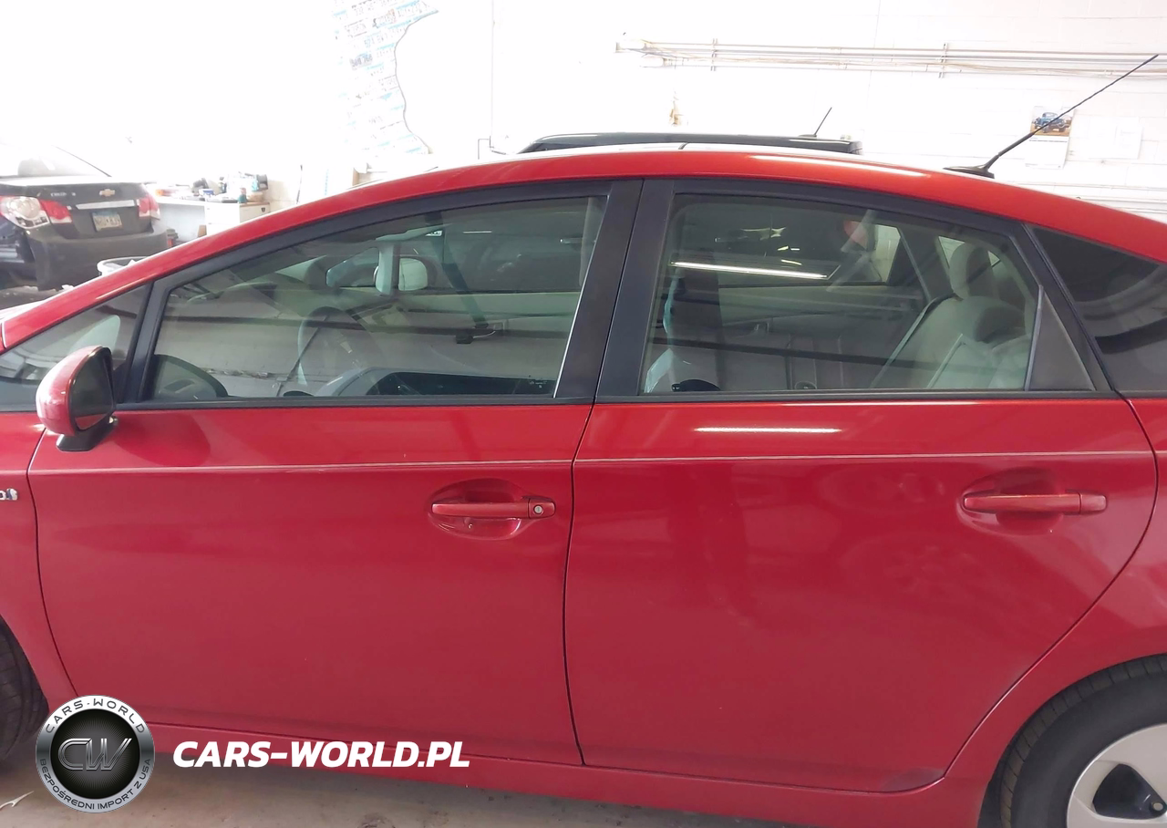 2013 Toyota Prius Three VIN:JTDKN3DU9D5614174 - 14