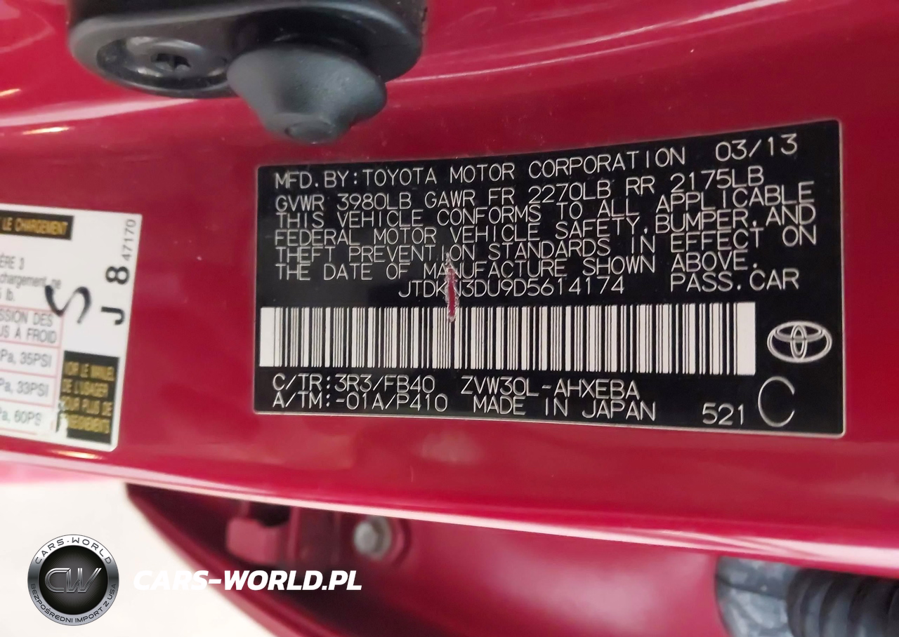 2013 Toyota Prius Three VIN:JTDKN3DU9D5614174 - 9