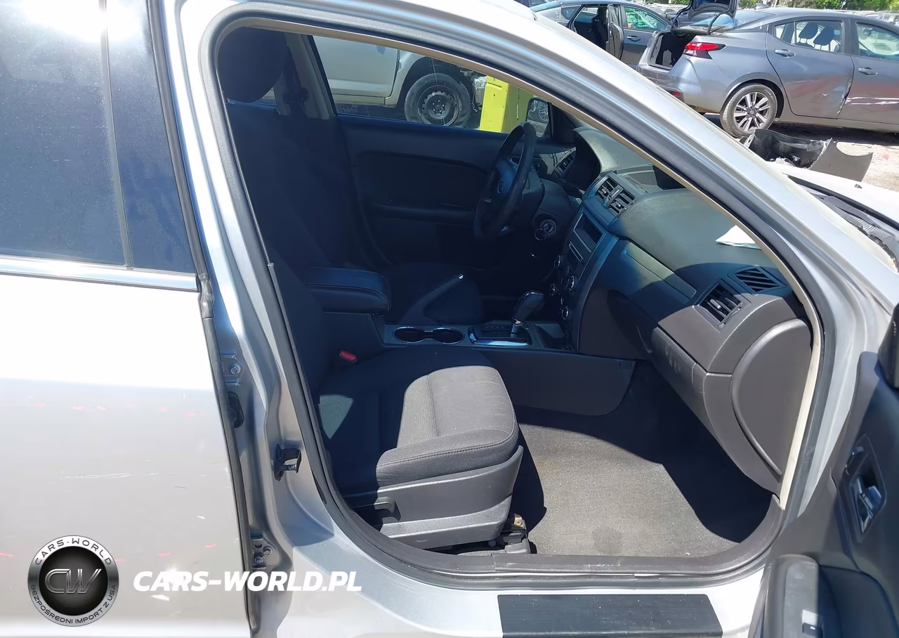 2012 Ford Fusion Se VIN:3FAHP0HA9CR277347 - 5
